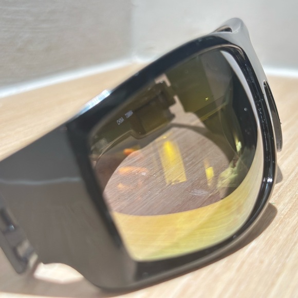 The Cree Gold Shades
